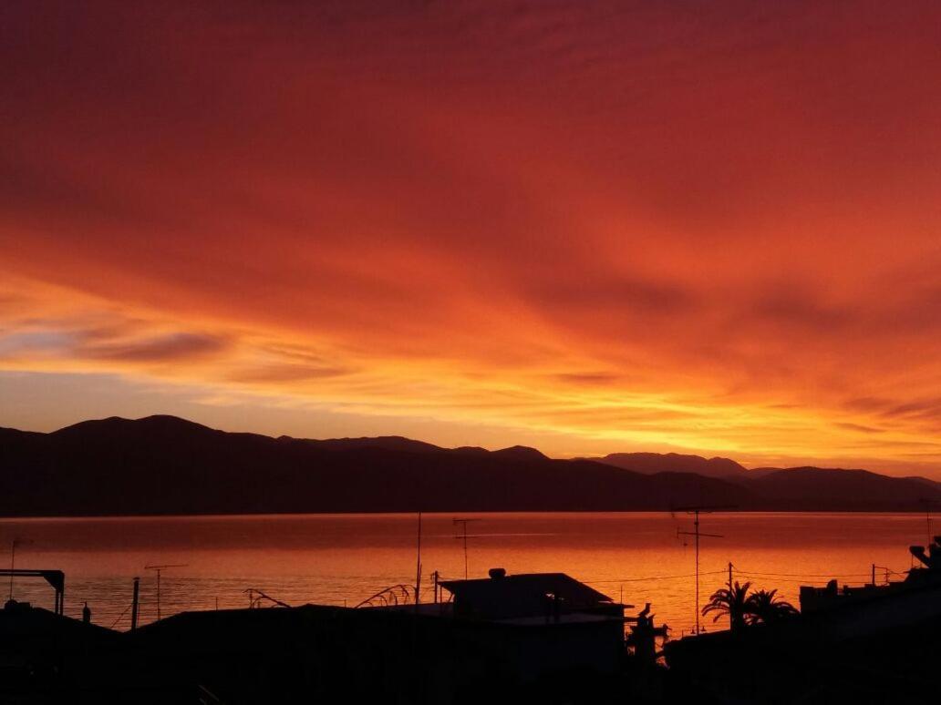 Σελιανίτικα, Διαμέρισμα Με Θέα -50Μ Από Τη Θάλασσα Ngoại thất bức ảnh